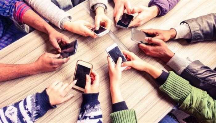 Smartphone e radiazioni: la verità sui pericoli e quali sono i più radioattivi